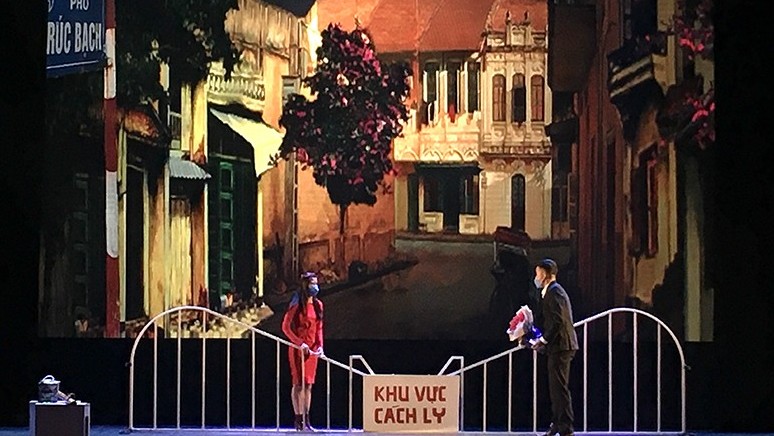 Sân khấu đồng hành chống dịch