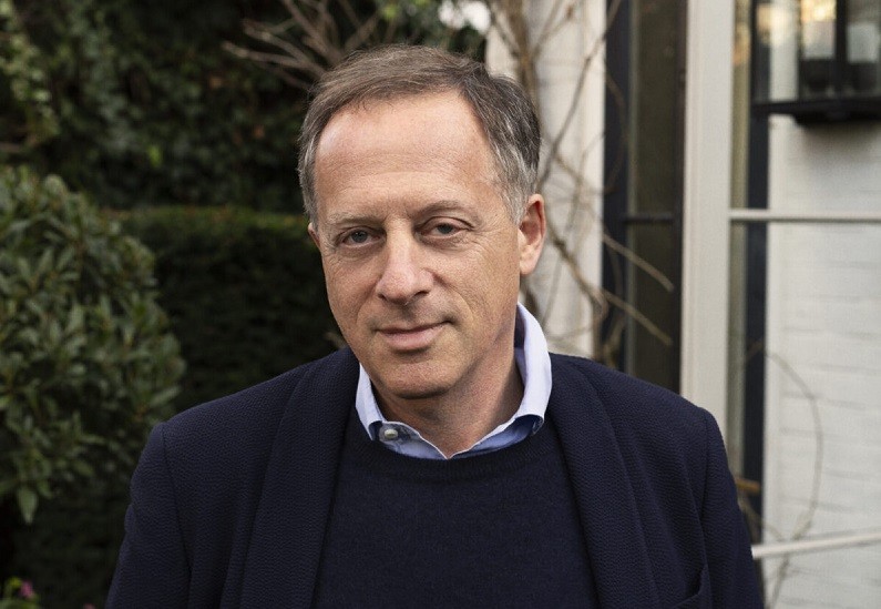 Chủ tịch BBC k&ecirc;u gọi Anh ban h&agrave;nh luật mới để kiểm so&aacute;t Facebook v&agrave; ngăn chặn &ldquo;đại dịch th&ocirc;ng tin&rdquo; Covid-19