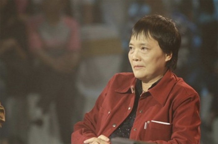 Tiến sĩ khoa học Đo&agrave;n Hương c&oacute; "mắng oan" hoa hậu?