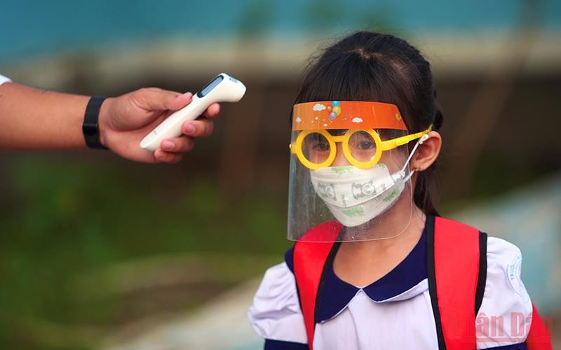 Trường học đầu ti&ecirc;n ở TP Hồ Ch&iacute; Minh cho học sinh đi học trở lại