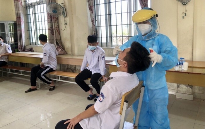 Ninh Thuận tiêm vaccine phòng Covid-19 cho trẻ từ 12 đến dưới 18 tuổi Ninh Thuận tiêm vaccine phòng Covid-19 cho trẻ từ 12 đến dưới 18 tuổi