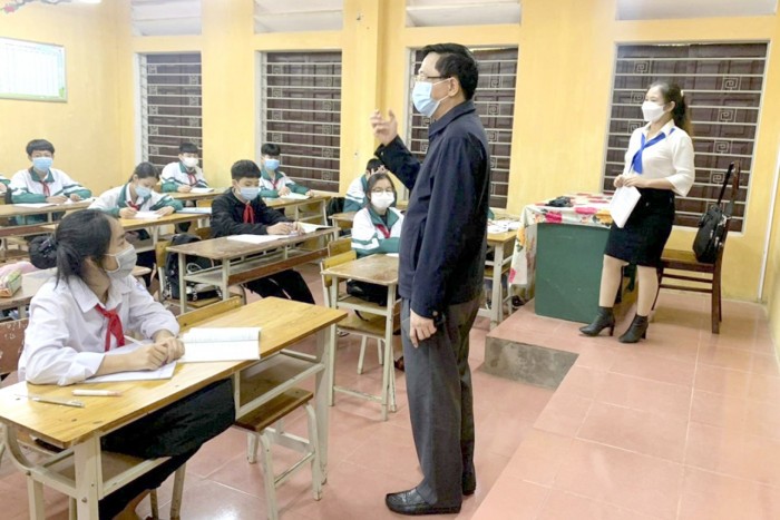 Sau nhiều ngày cân nhắc, Hà Nội chỉ cho huyện Ba Vì thí điểm mở cửa lại trường học