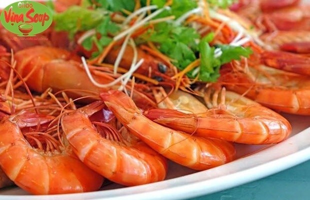 Tôm là thực phẩm chứa nhiều giá trị dinh dưỡng tốt cho sức khỏe.