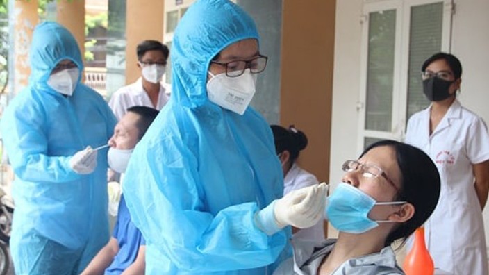 Ghi nhận 72.556 ca nhiễm mới, không còn ca can thiệp ECMO