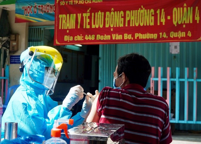 Việt Nam có tỉ lệ tiêm vắc-xin Covid-19 rất cao