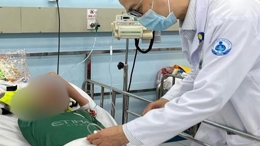 Trẻ mắc bệnh sốt xuất huyết điều trị tại Bệnh viện Nhi Đồng 1.