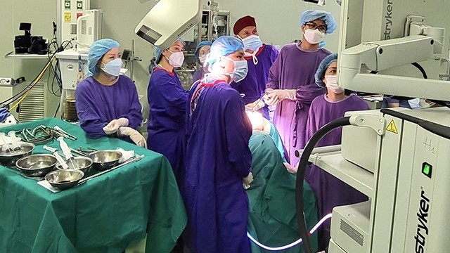 Cảnh giác với u mỡ đối xứng rất hiếm gặp ở phụ nữ