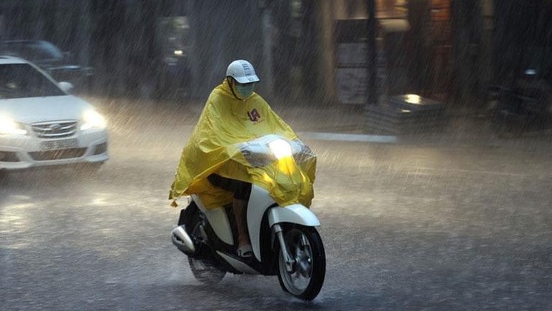 Nhiều khu vực trên cả nước có mưa dông về chiều tối và đêm