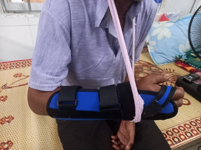 Con khỉ quý hiếm nặng khoảng 8kg tấn công người, phá rối khu dân cư