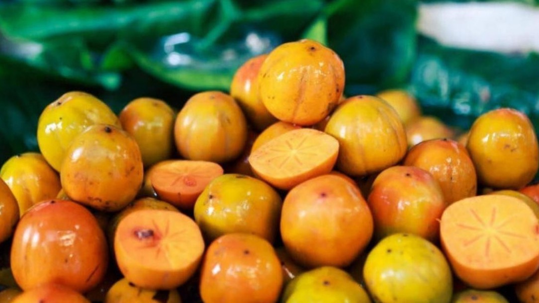 Ai không nên ăn hồng ngâm, để tránh tắc ruột?