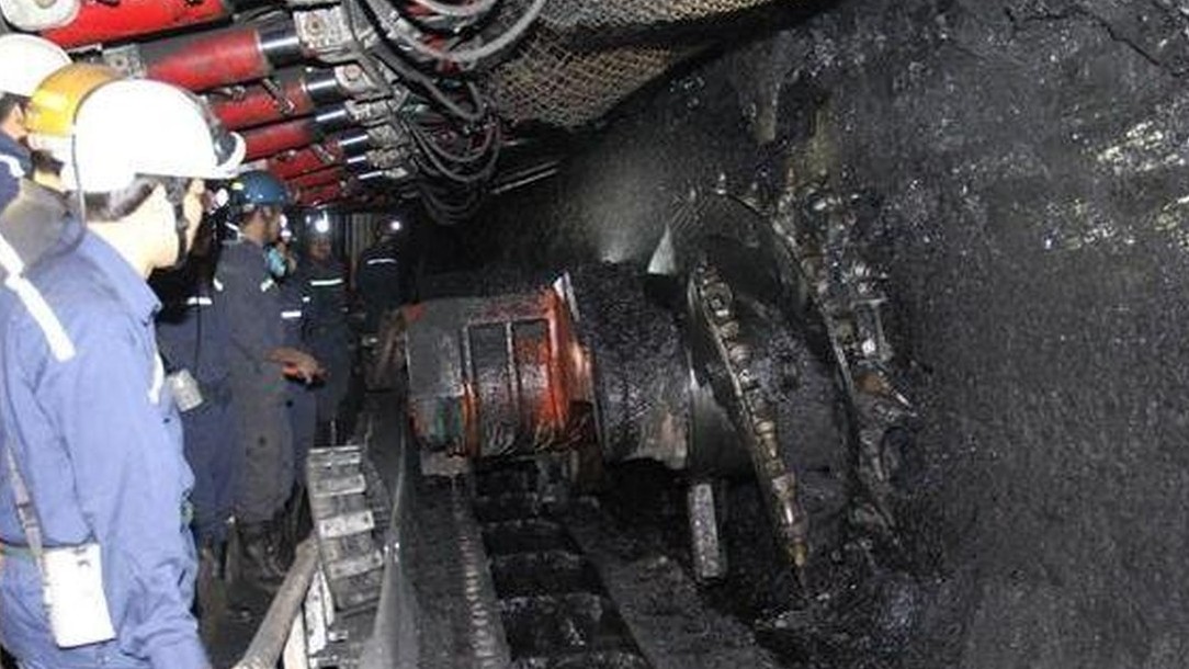 Quảng Ninh: Bục túi nước trong lò khiến 2 công nhân thương vong