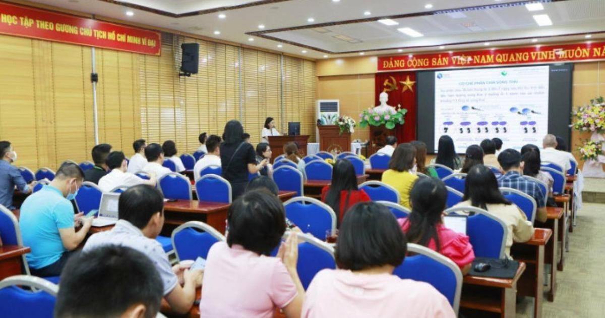 BS. Nguyễn Thị Sim chia sẻ thông tin về ca song sinh hy hữu cùng trứng nhưng khác nhau về kiểu hình và kiểu gene