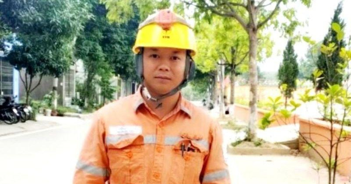 Anh Nguyễn Đức Thành, công nhân Đội quản lý vận hành điện Cam Đường, thuộc Điện lực thành phố Lào Cai cứu sống cháu bé 7 tuổi bị ngạt khói trong vụ cháy.