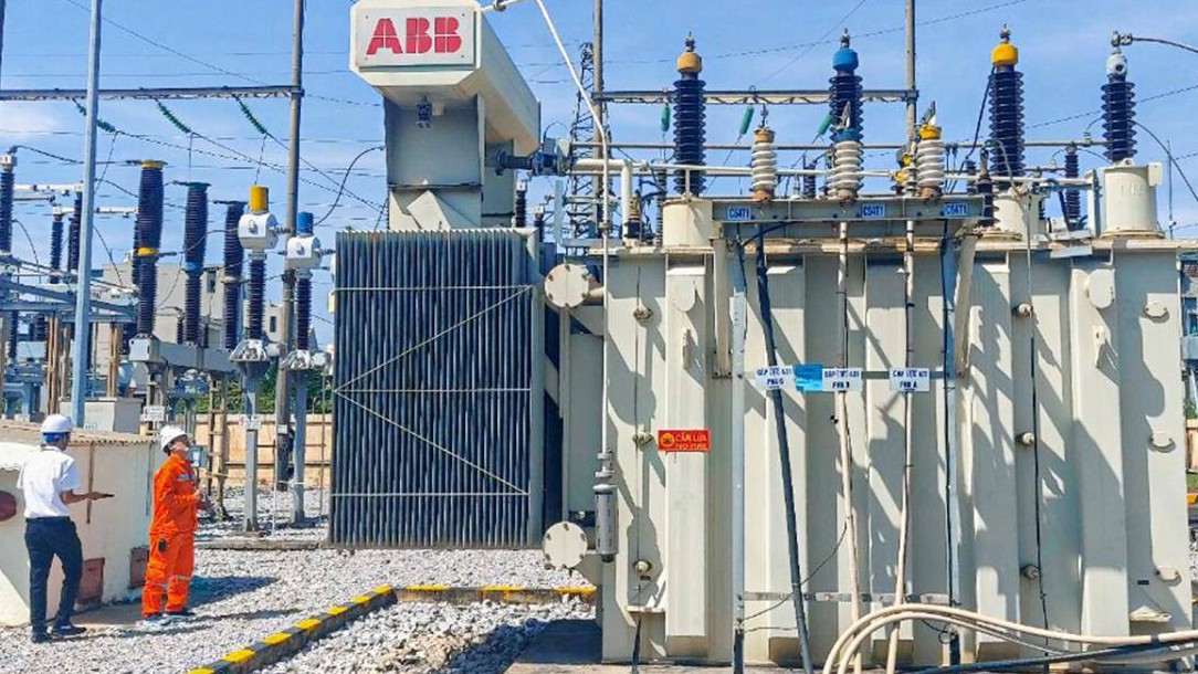 Điều chỉnh giá điện như xăng dầu được không?