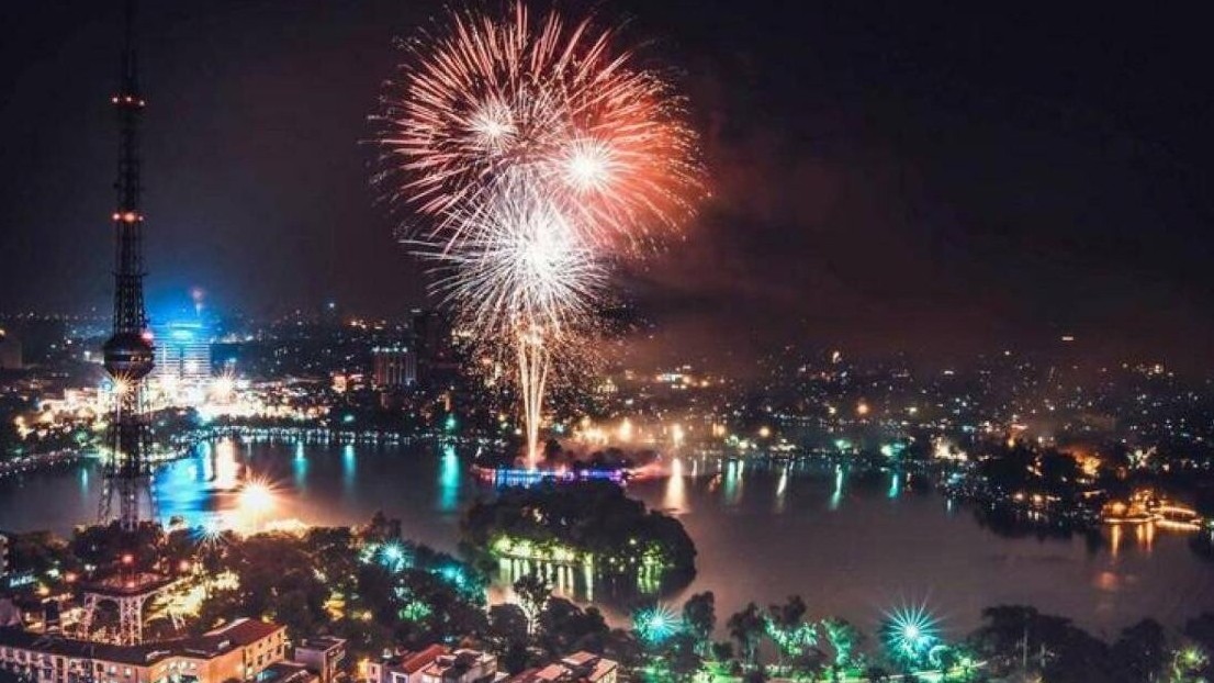 Hà Nội bắn pháo hoa tại 31 điểm trong đêm giao thừa Tết Quý Mão 2023
