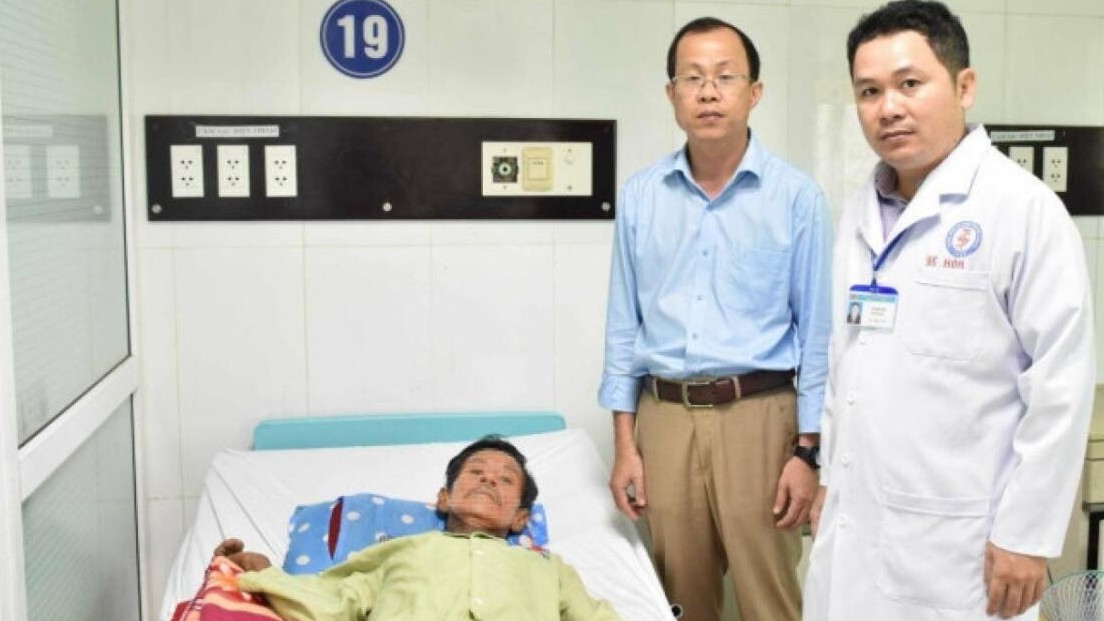 Hai ghe va chạm trên sông, người đàn ông 56 tuổi vỡ gan, huyết áp bằng 0