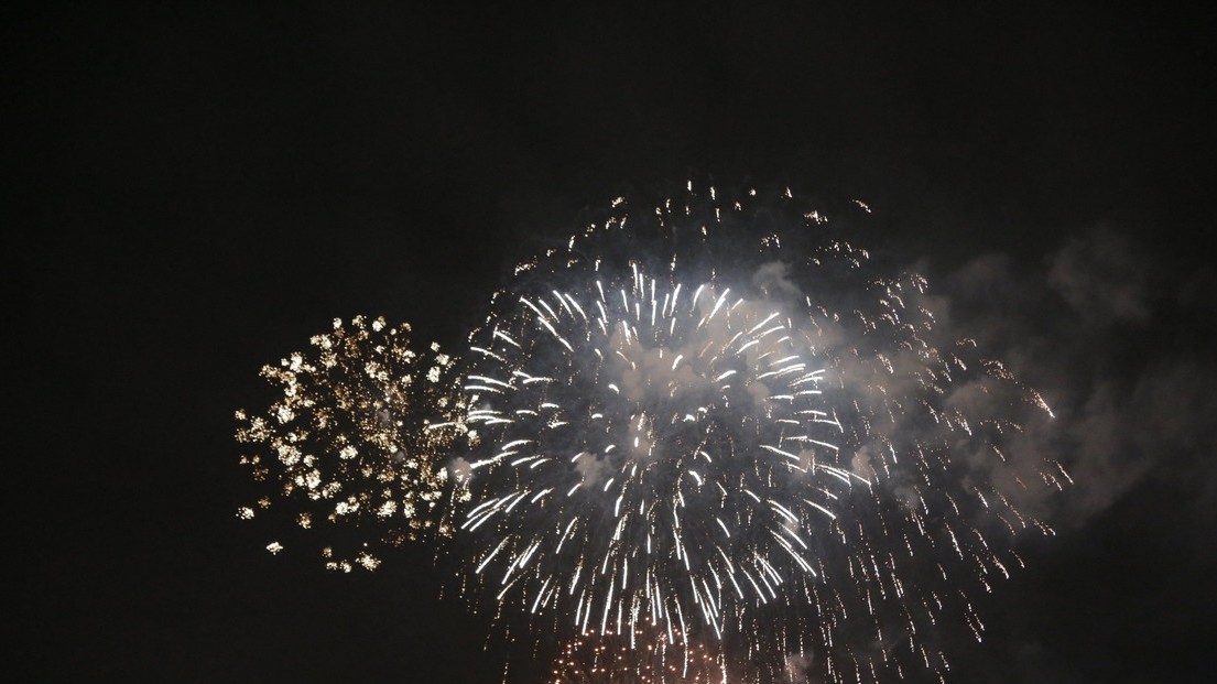 Rực rỡ màn bắn pháo hoa đón chào năm mới tại Thành phố Hồ Chí Minh