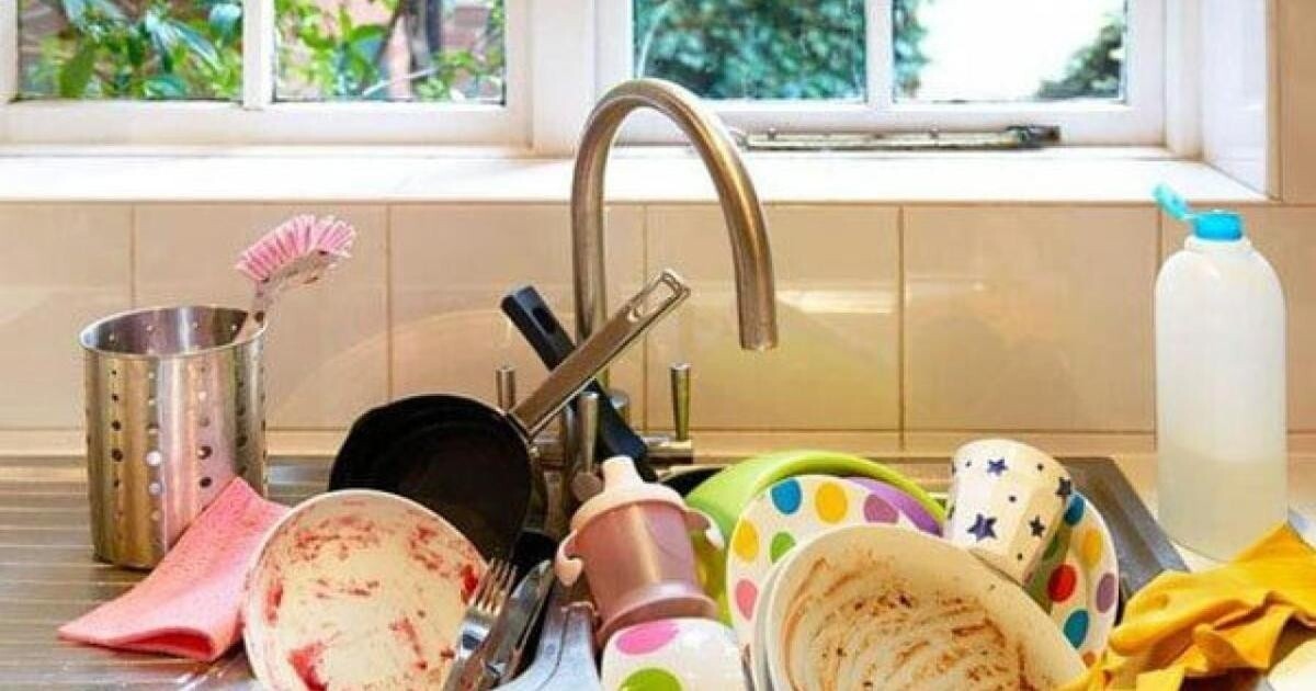 Bắt vợ ở nhà nấu cơm rửa bát suốt Tết, cấm vợ về ngoại ăn Tết, chồng có thể bị xử phạt tới 10 triệu đồng