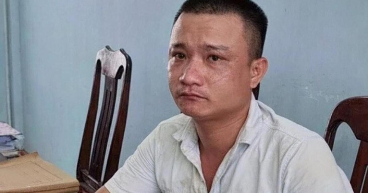 Lê Chí Đạt tại cơ quan công an (Ảnh: Công an cung cấp)