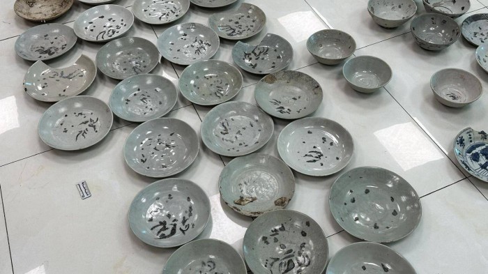 Lô gốm sứ các ngư dân tỉnh Bình Định 