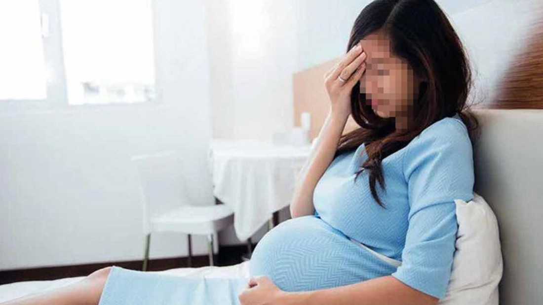 Bà bầu chóng mặt, toát mồ hôi là dấu hiệu gì?