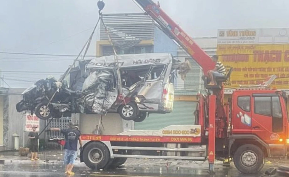 Tai nạn xe Thành Bưởi trên QL20: Hai người được xuất viện, bệnh nhân lớn tuổi đã tỉnh táo