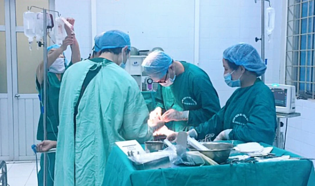 Kích hoạt báo động đỏ cứu bệnh nhân vỡ khối u gan