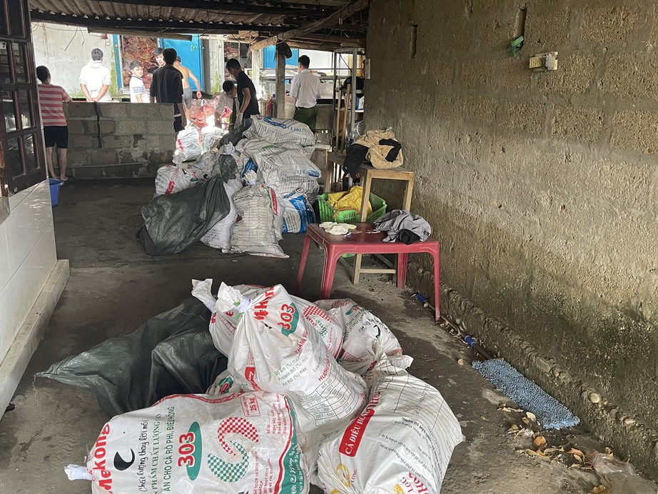 Phát hiện kho hàng hơn 3 tấn thực phẩm đông lạnh không rõ nguồn gốc ở Huế