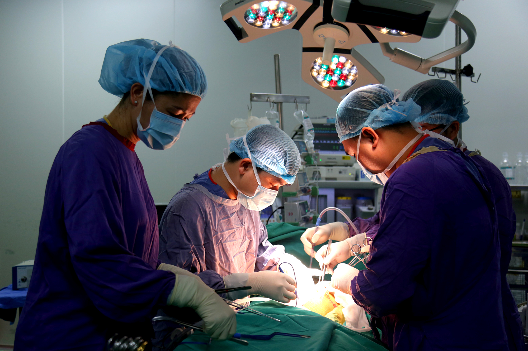 Phía sau lời đồn “nhận tiền tỷ bán tạng con”