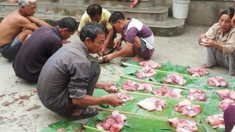 "Đụng" lợn cuối năm, không ăn tiết canh cũng nhiễm khuẩn liên cầu lợn