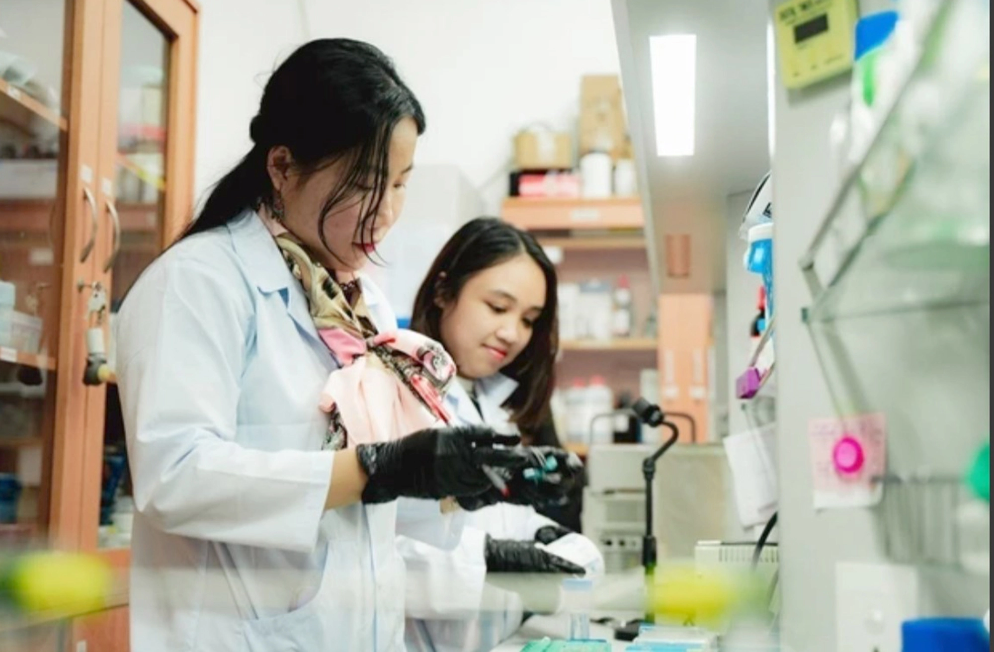 Nữ tiến sĩ đam mê nghiên cứu thần kinh học