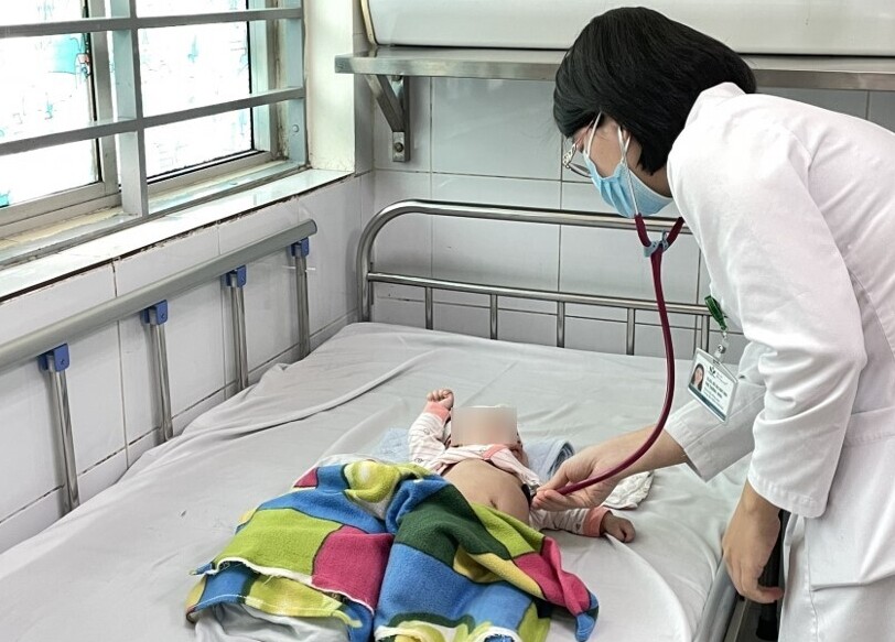 Nhiều bệnh nhân thủy đậu và ho gà nhập viện vì biến chứng