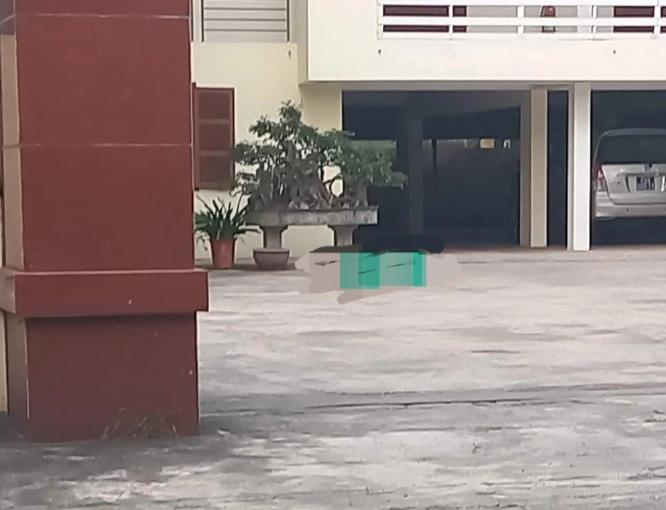 Cán bộ Chi cục Vệ sinh an toàn thực phẩm Hưng Yên rơi từ trên cao xuống đất tử vong