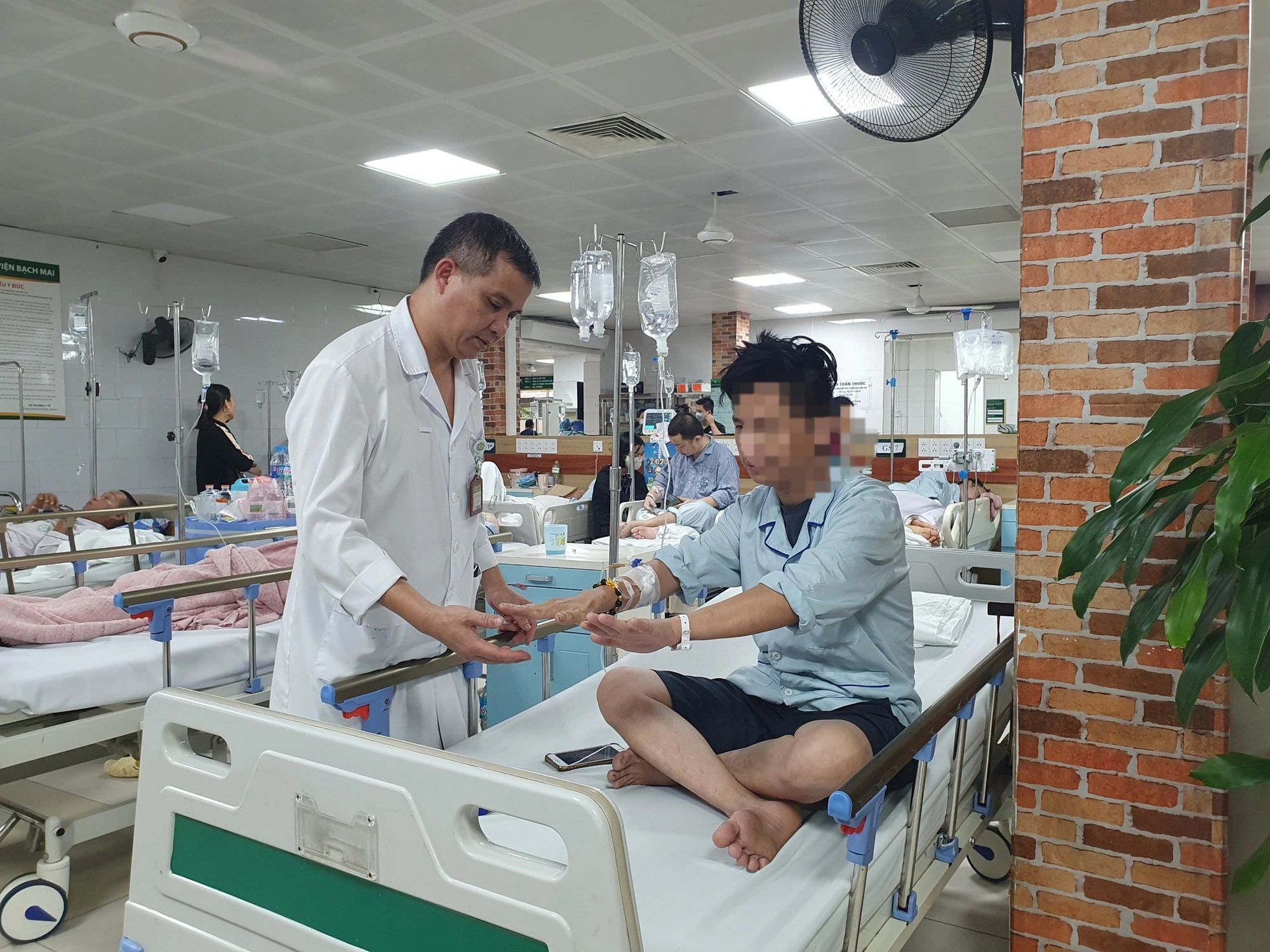 Sẽ cấm kinh doanh, quảng cáo thuốc lá điện tử?