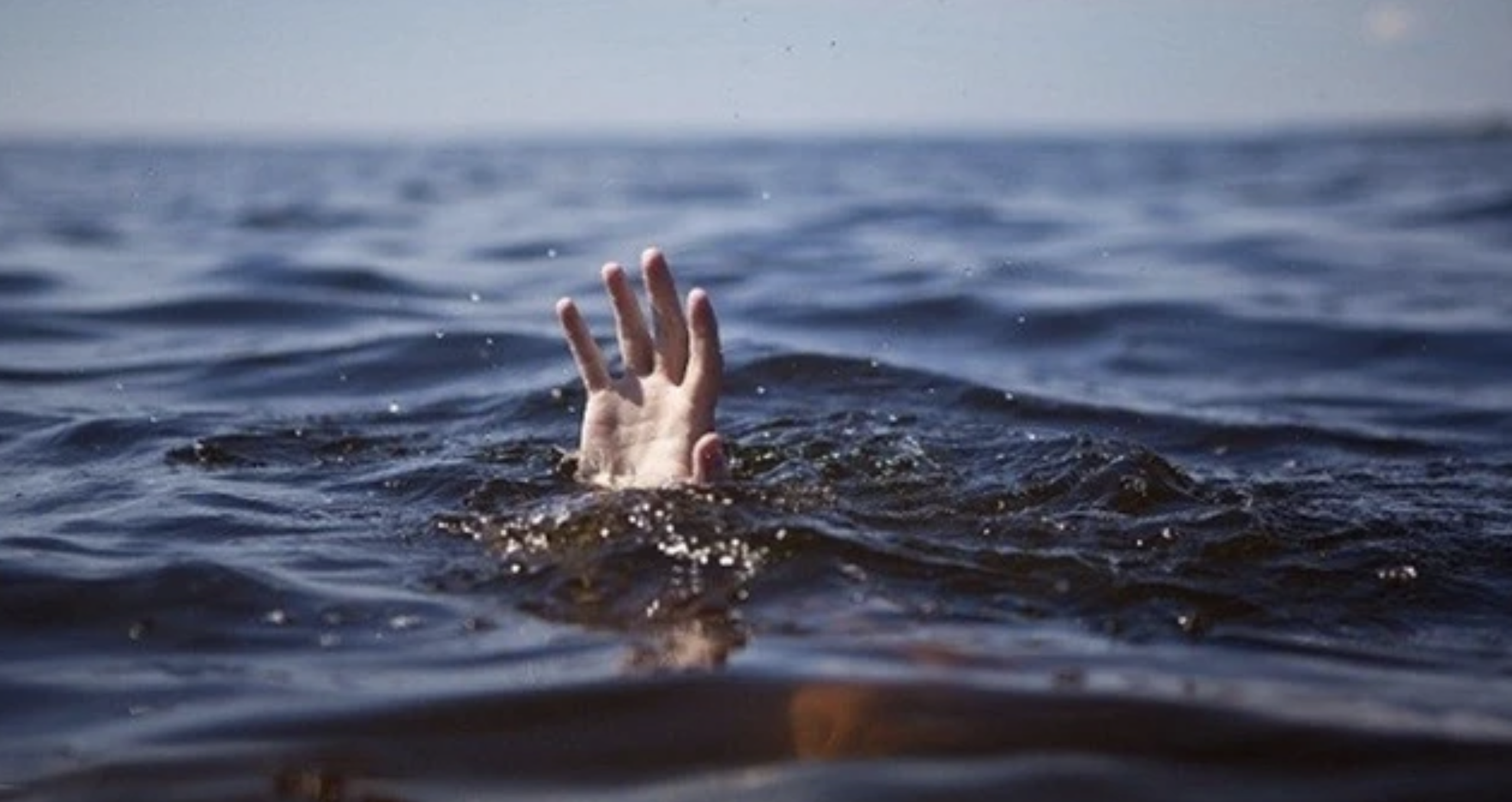 Rủ nhau tắm sông sau lễ tổng kết, một học sinh tử vong do đuối nước