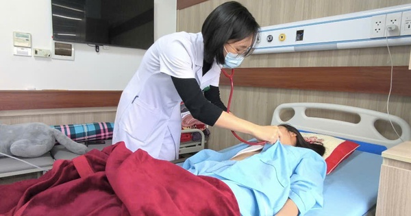 Tưởng chỉ sốt viêm họng, nữ sinh bất ngờ nguy kịch vì "siêu vi khuẩn" tấn công