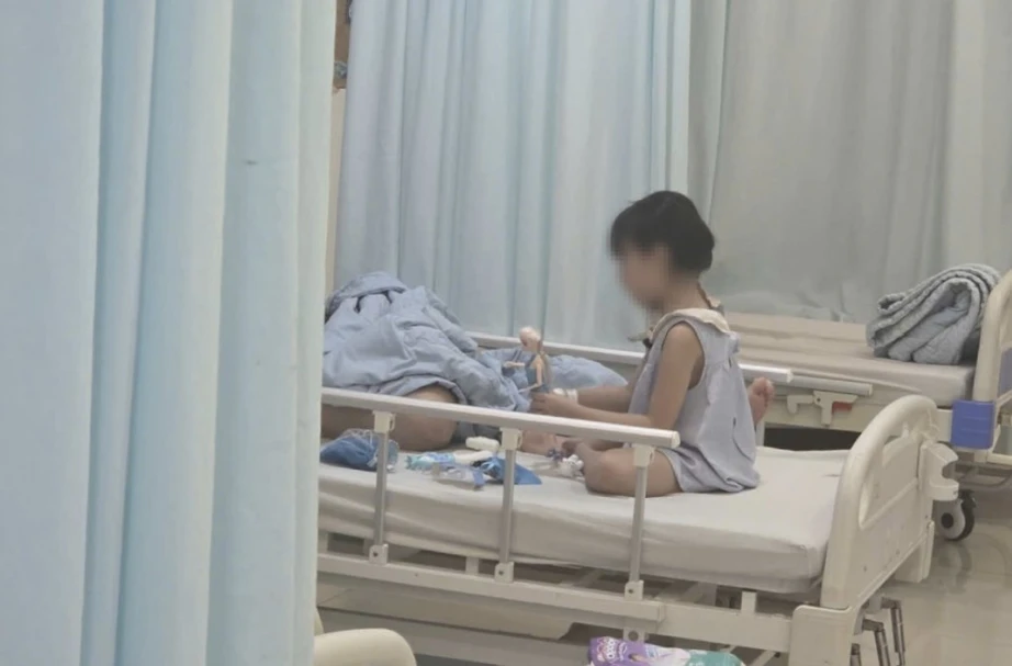 Bộ Y tế yêu cầu làm rõ vụ 40 học sinh ngộ độc thực phẩm ở Đắk Lắk Bộ Y tế yêu cầu làm rõ vụ 40 học sinh ngộ độc thực phẩm ở Đắk Lắk - Ảnh 1.