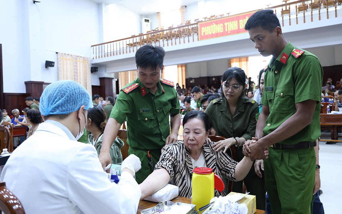 An Giang phối hợp thu nhận 3.800 mẫu ADN thân nhân liệt sĩ chưa xác định danh tính