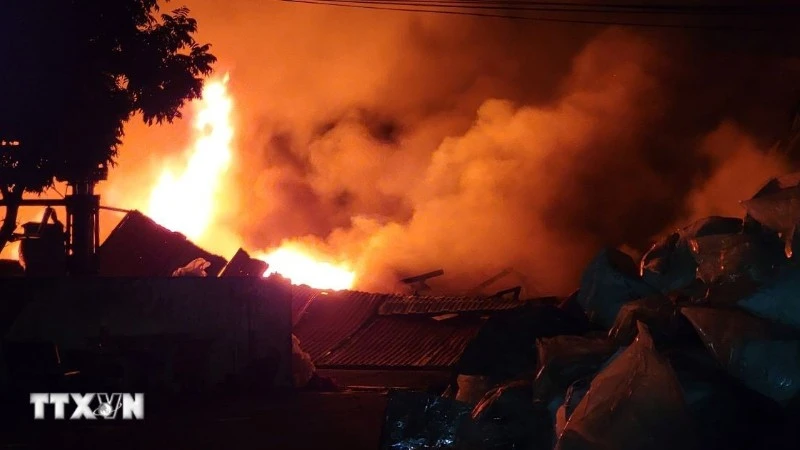 Thái Lan: Cháy lớn tại quán rượu ở Bangkok, 27 người thiệt mạng