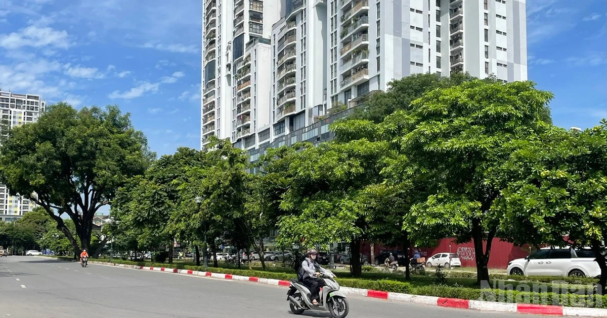 Thời tiết ngày 13/7: Bắc Bộ, Nam Bộ nhiều nơi có mưa rào và dông, Hà Nội ngày nắng