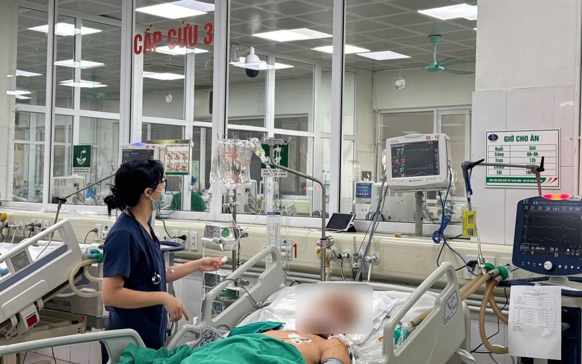 Người đàn ông phù não nguy kịch sau 2 ngày ăn tiết canh