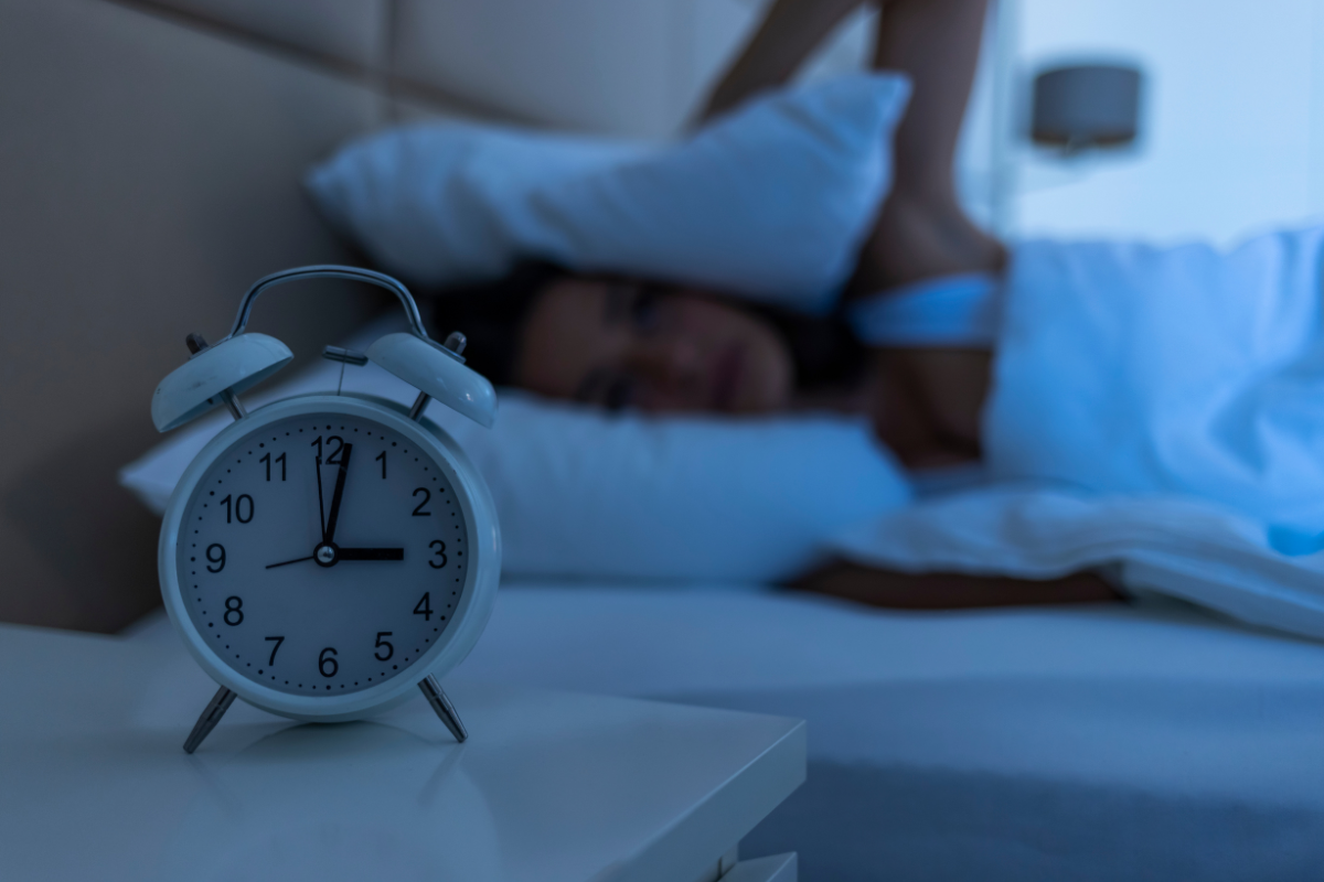 Giấc ngủ k&eacute;m khiến n&atilde;o gi&agrave; nhanh hơn