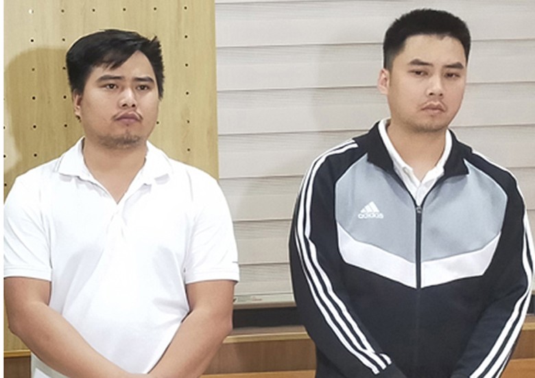 Thanh Hoá: Triệt phá đường dây sản xuất, buôn bán nước hoa giả thương hiệu nổi tiếng Triệt phá đường dây sản xuất, buôn bán nước hoa giả thương hiệu nổi tiếng - Ảnh 2.