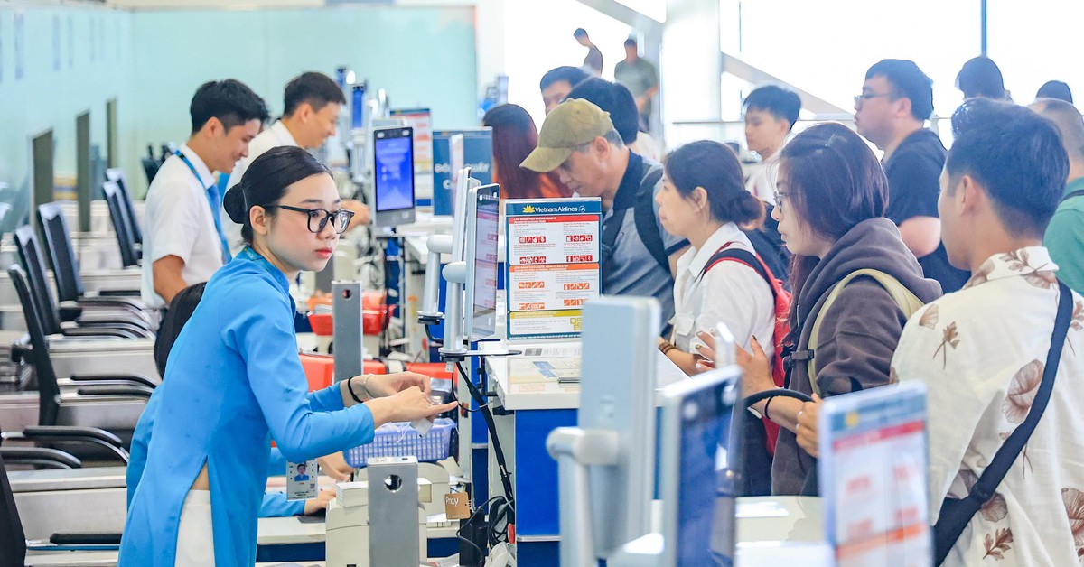 Giá nhiên liệu biến động, hàng không Việt vẫn duy trì đà tăng trưởng