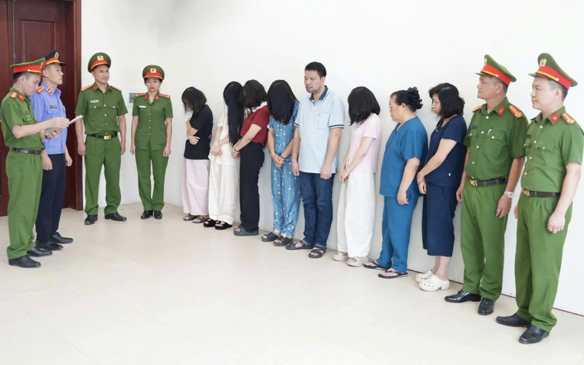Nghệ An: Triệt phá đường dây "vẽ bệnh", khởi tố 10 bị can