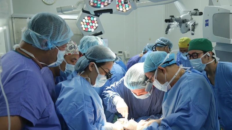 Bệnh viện Hữu nghị Việt Đức làm chủ kỹ thuật ghép mô phức hợp, mở hướng mới cho y học tái tạo