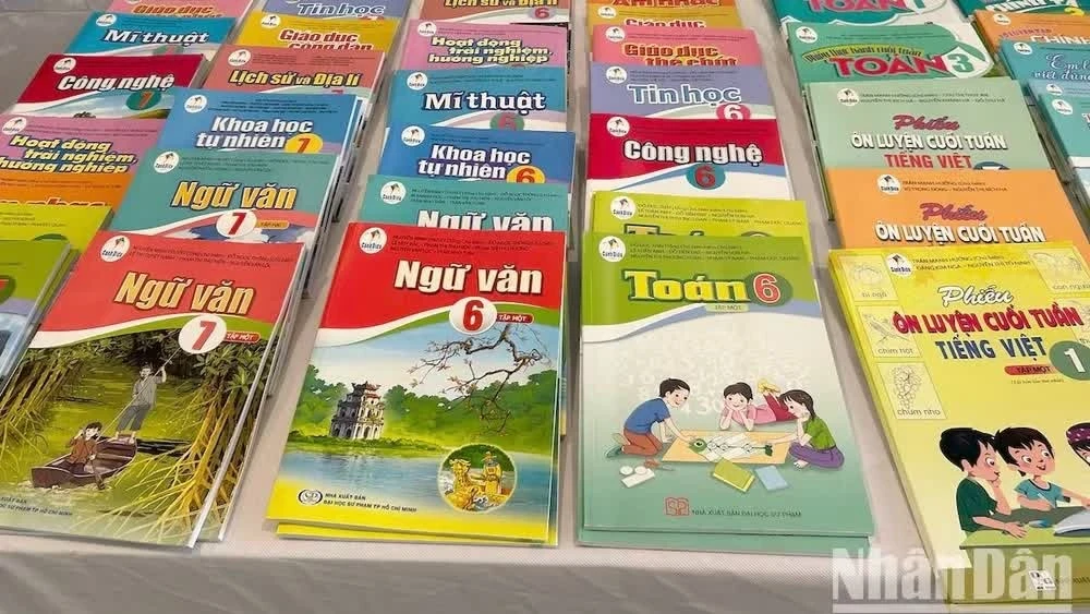 Bảo đảm các điều kiện triển khai thống nhất một bộ sách giáo khoa