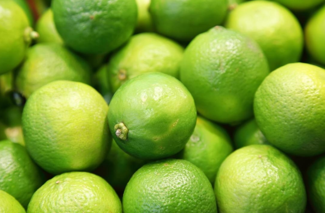 Ăn chanh giúp bổ sung vitamin C, hỗ trợ làn da và hệ miễn dịch. Ăn chanh giúp bổ sung vitamin C, hỗ trợ làn da và hệ miễn dịch.