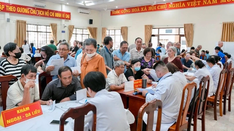 Thành phố Hồ Chí Minh hướng dẫn cụ thể việc khám sức khỏe phi địa giới