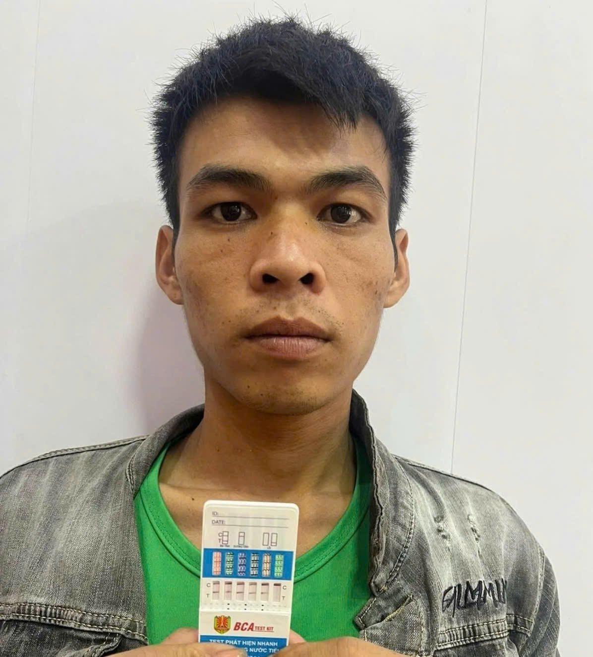 Nghệ An: Công an xã Sơn Lâm liên tiếp bắt 2 đối tượng tàng trữ trái phép chất ma túy Nghệ An: Công an xã Sơn Lâm liên tiếp bắt 2 đối tượng tàng trữ trái phép chất ma túy